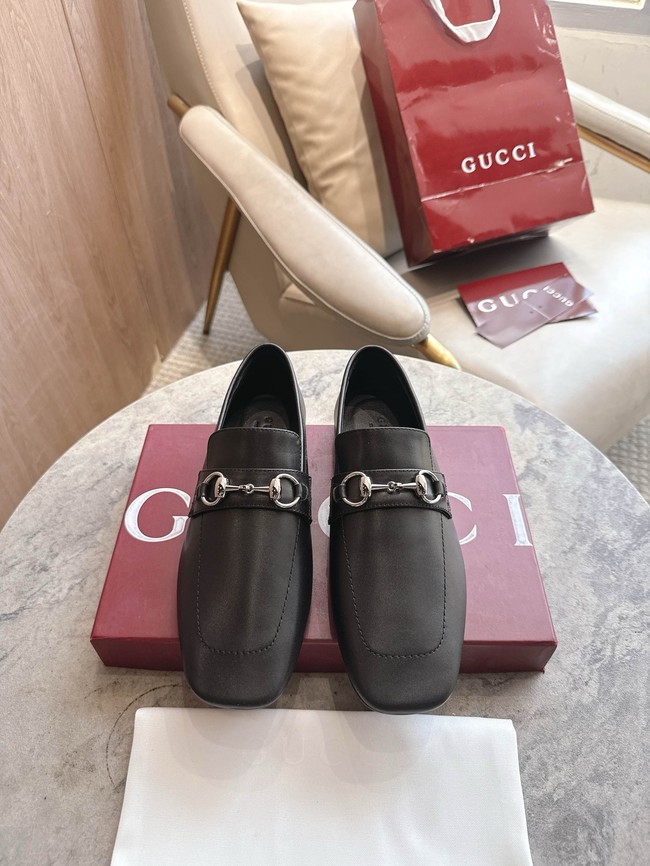 Gucci Womens Jordaan loafer 66987-4