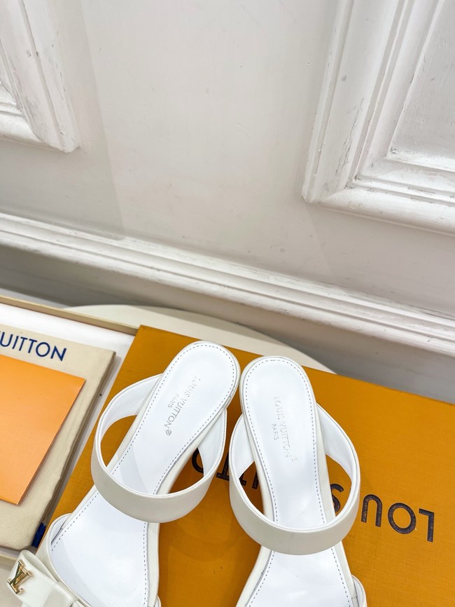 Louis Vuitton Sandals 67004-3