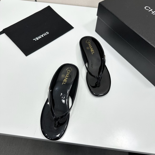 Chanel Thongs 67013-2