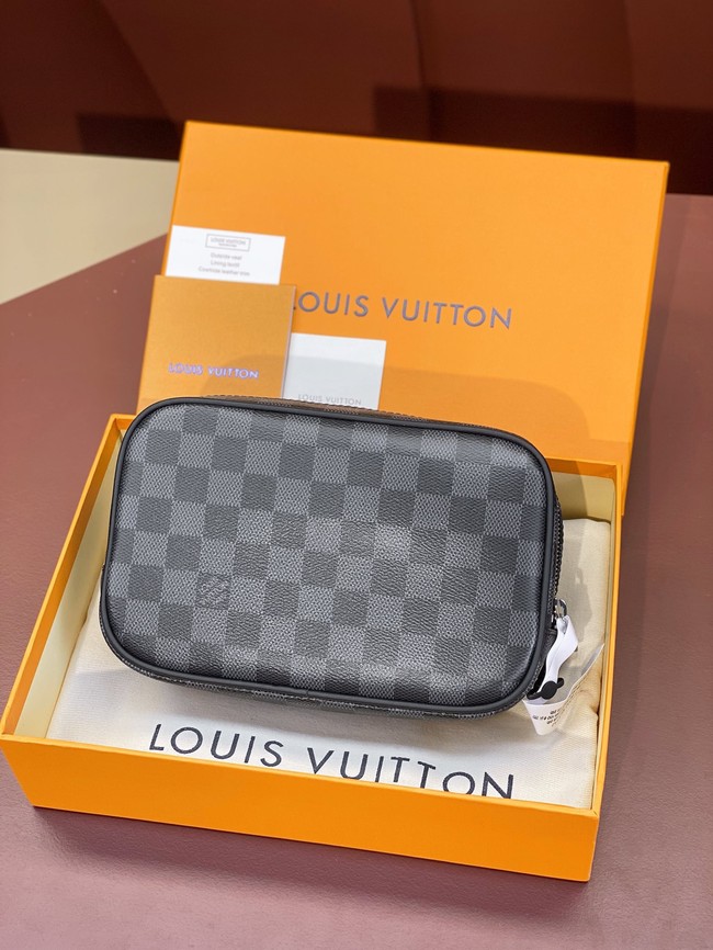 Louis Vuitton Toiletry Bag M43384-1