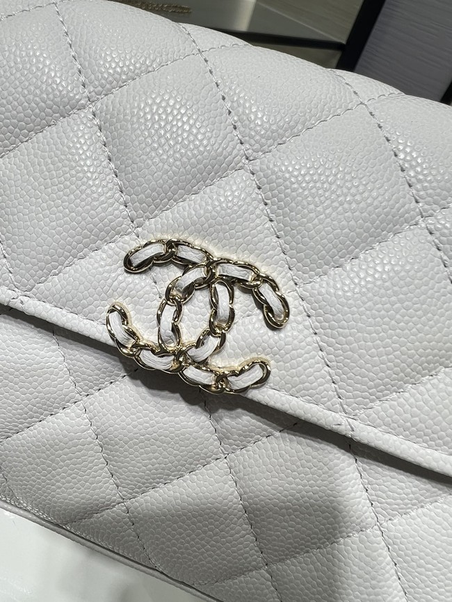 CHANEL CLUTCH WITH CHAIN AP3237 white