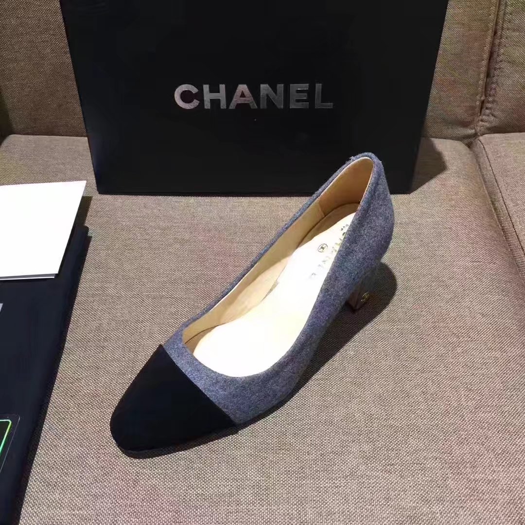 Chanel Pump Leather CH2146 Grey