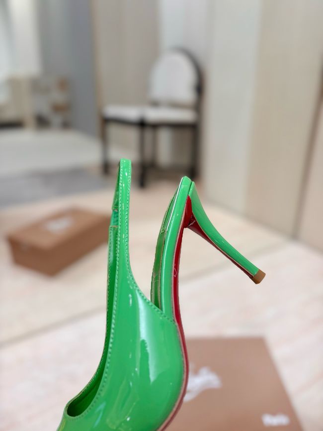 Christian Louboutin Slingbacks Lambskin 8.5CM 65078-11 Christian Louboutin Slingbacks Lambskin 8.5CM 65078-11