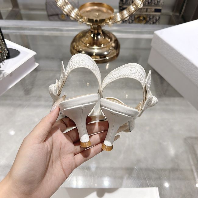JAdior Slingback Pump Embroidered Plumetis CV642-2